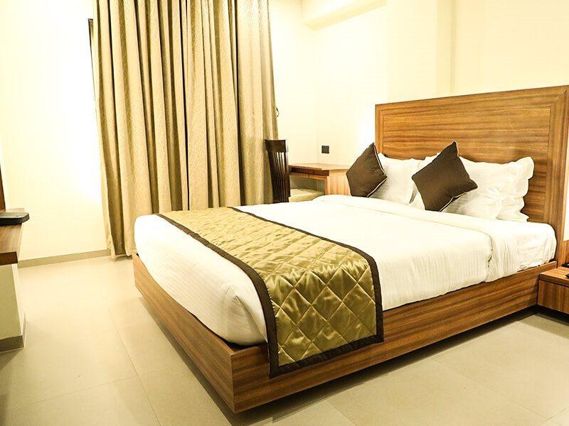 Kyriad Hotel Solapur By Othpl Luaran gambar