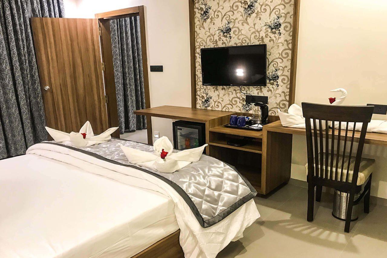 Kyriad Hotel Solapur By Othpl Luaran gambar