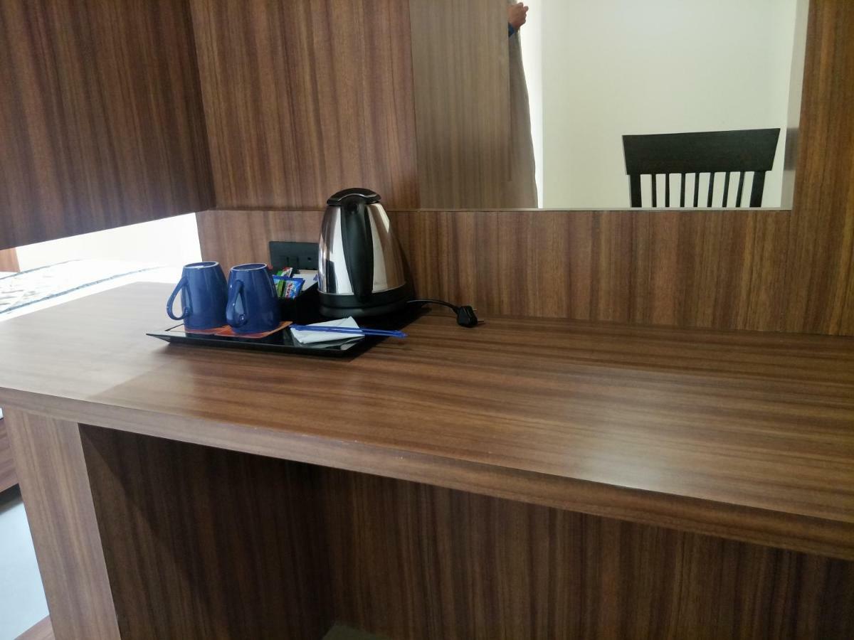 Kyriad Hotel Solapur By Othpl Luaran gambar