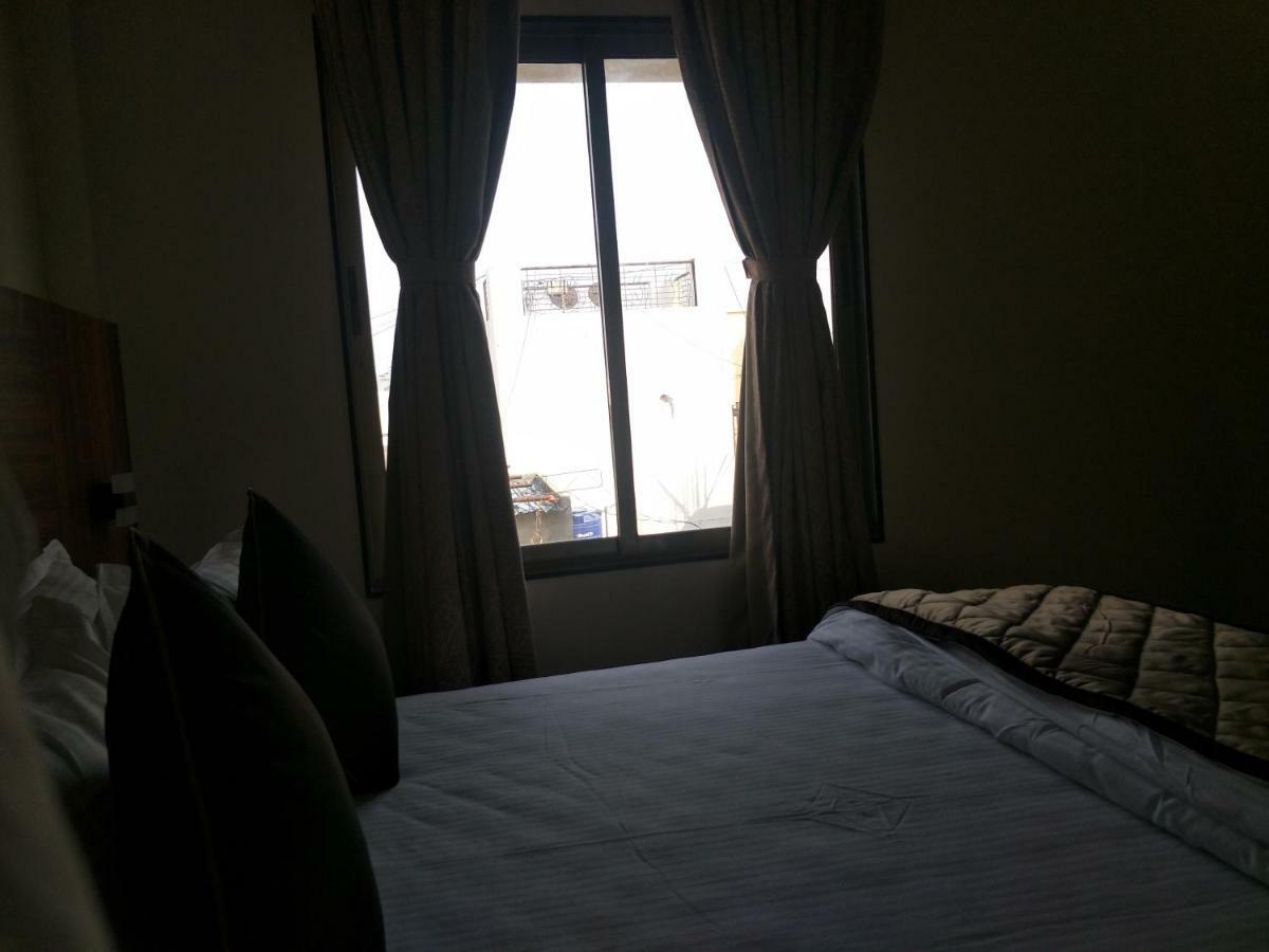 Kyriad Hotel Solapur By Othpl Luaran gambar